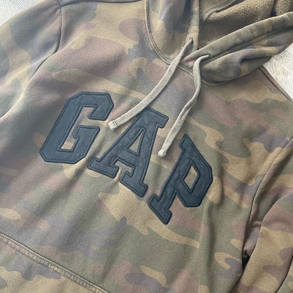 Gap camo hoodie - Picture 3 of 5